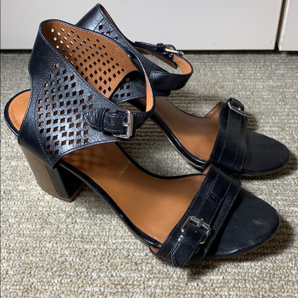 Marc By Marc Jacobs Perforated Leather heels EUC